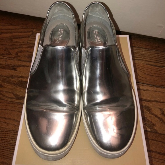 Michael kors silver shoes - Picture 2 of 3